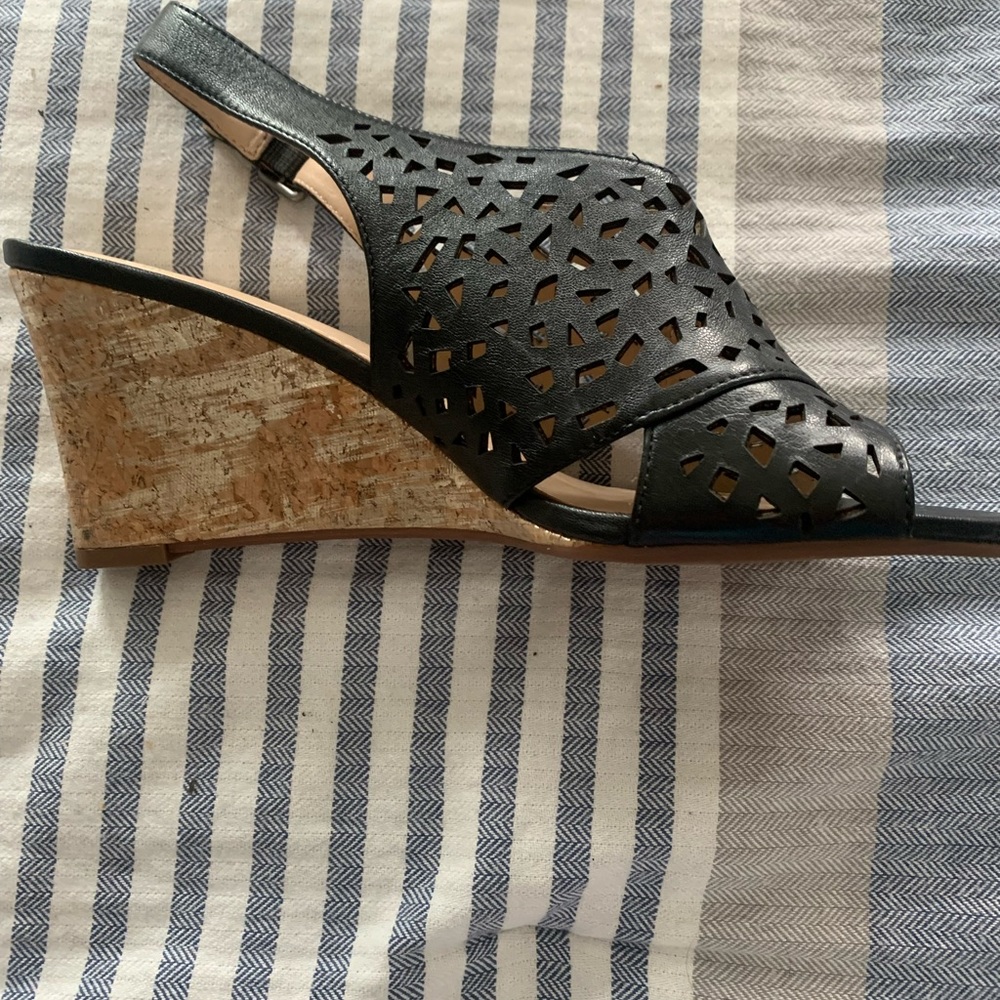 Black Wedges